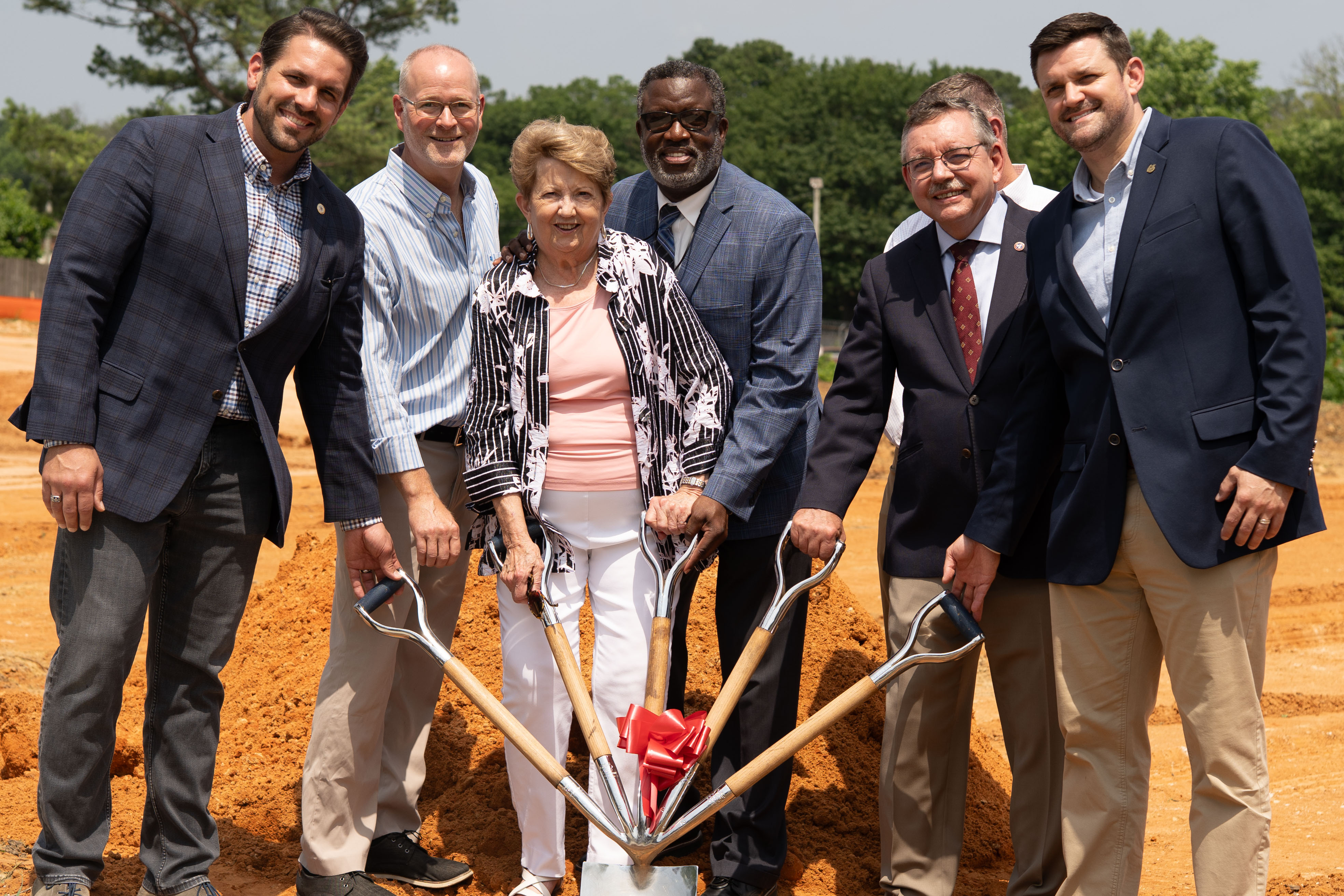 THDA and Jackson Housing Authority Host Groundbreaking Ceremony for BlueCreek Apartments and The Cottages of Bluecreek