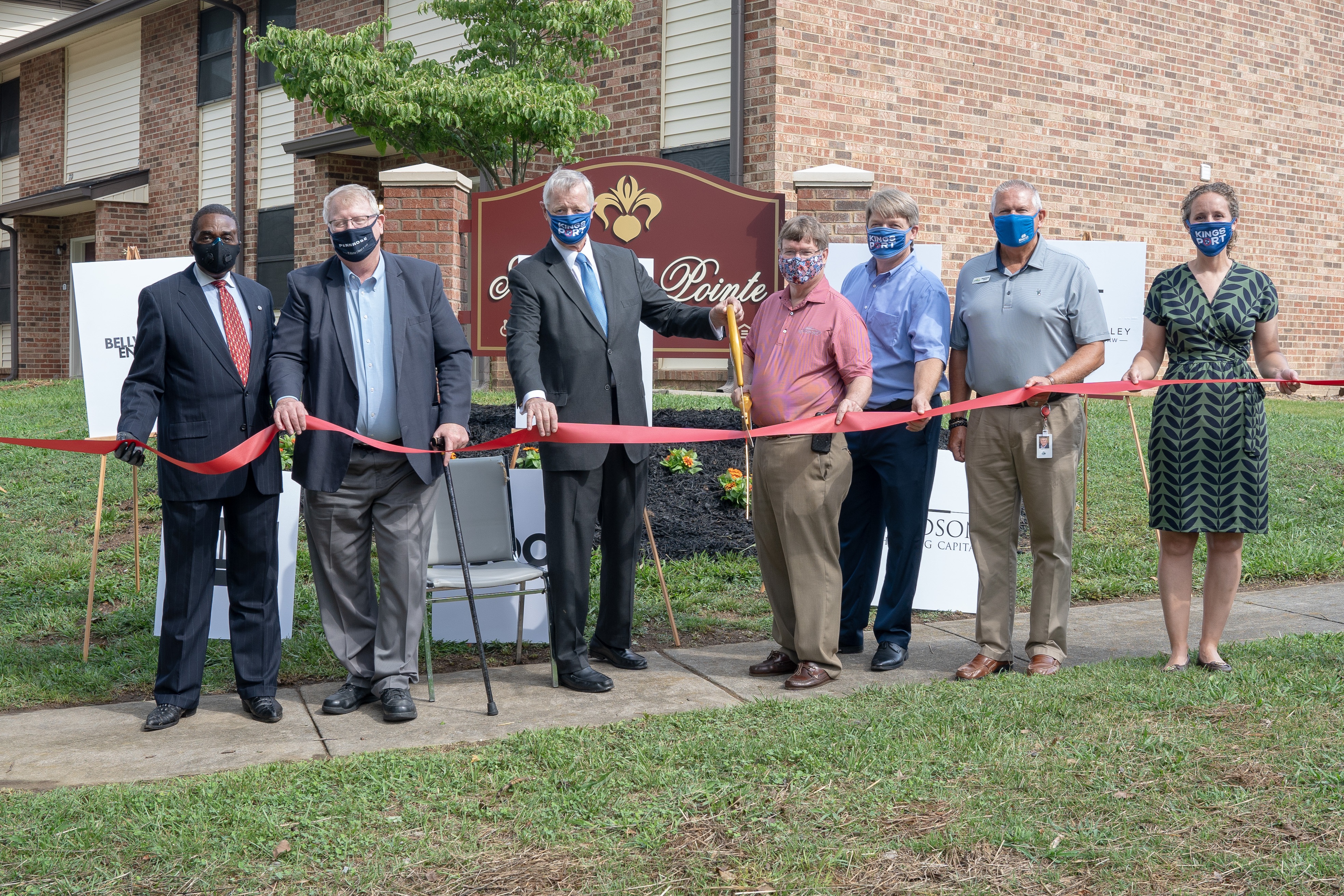 KHRA cuts ribbon on renovated Magnolia Pointe Apartments