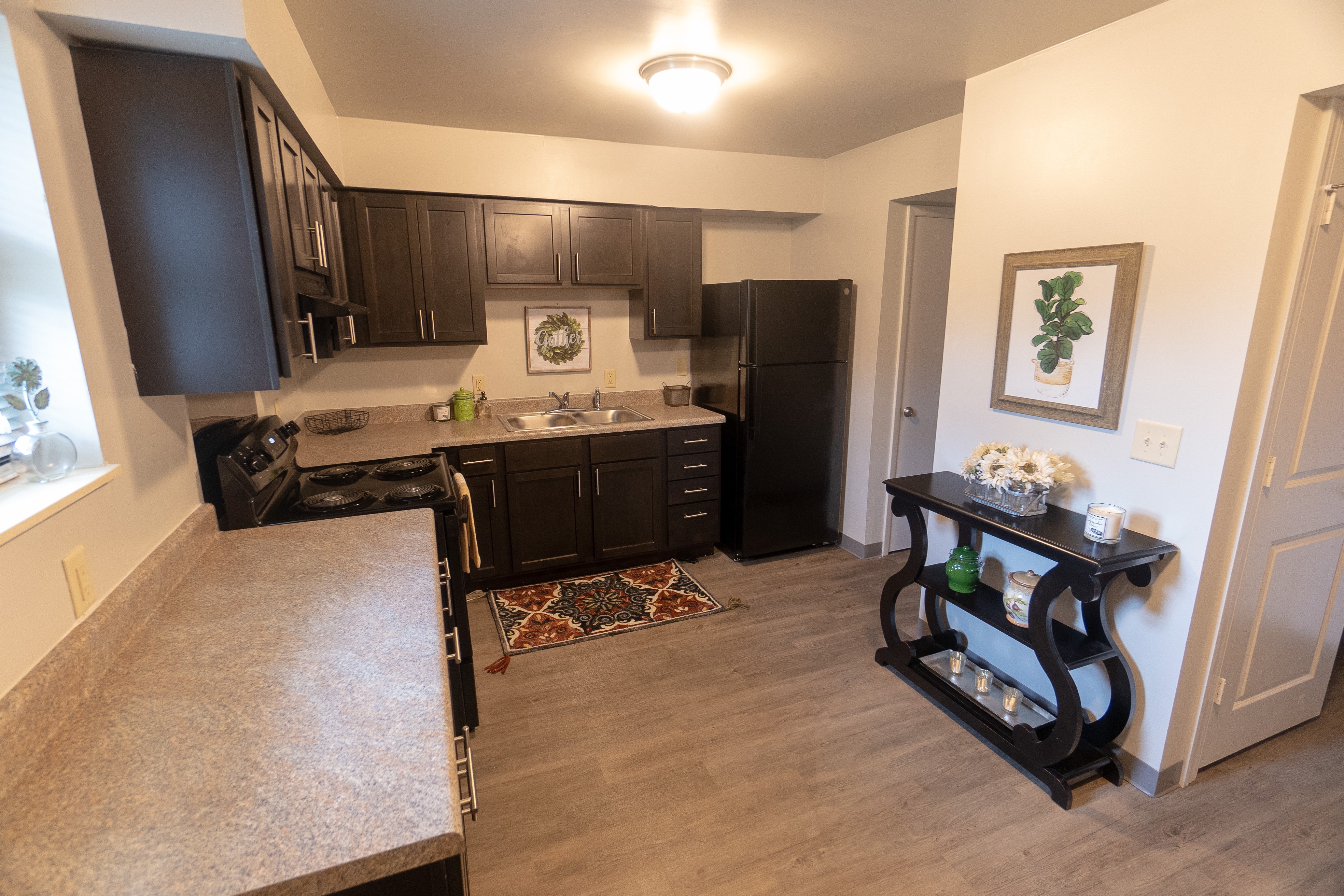KHRA cuts ribbon on renovated Magnolia Pointe Apartments